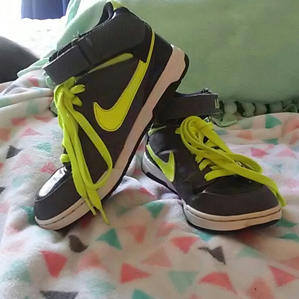 Boys Nike SB